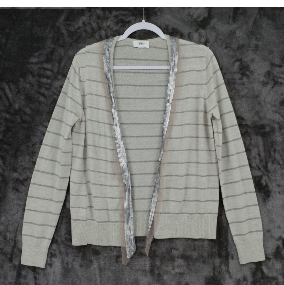 Ann Taylor LOFT Cardigan Gray Sequin Size Medium M